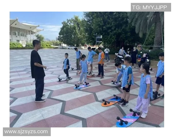 成都滑板队默契配合探秘:团队精神与技术的完美融合 成都滑板队默契配合探秘:团队精神与技术的完美融合